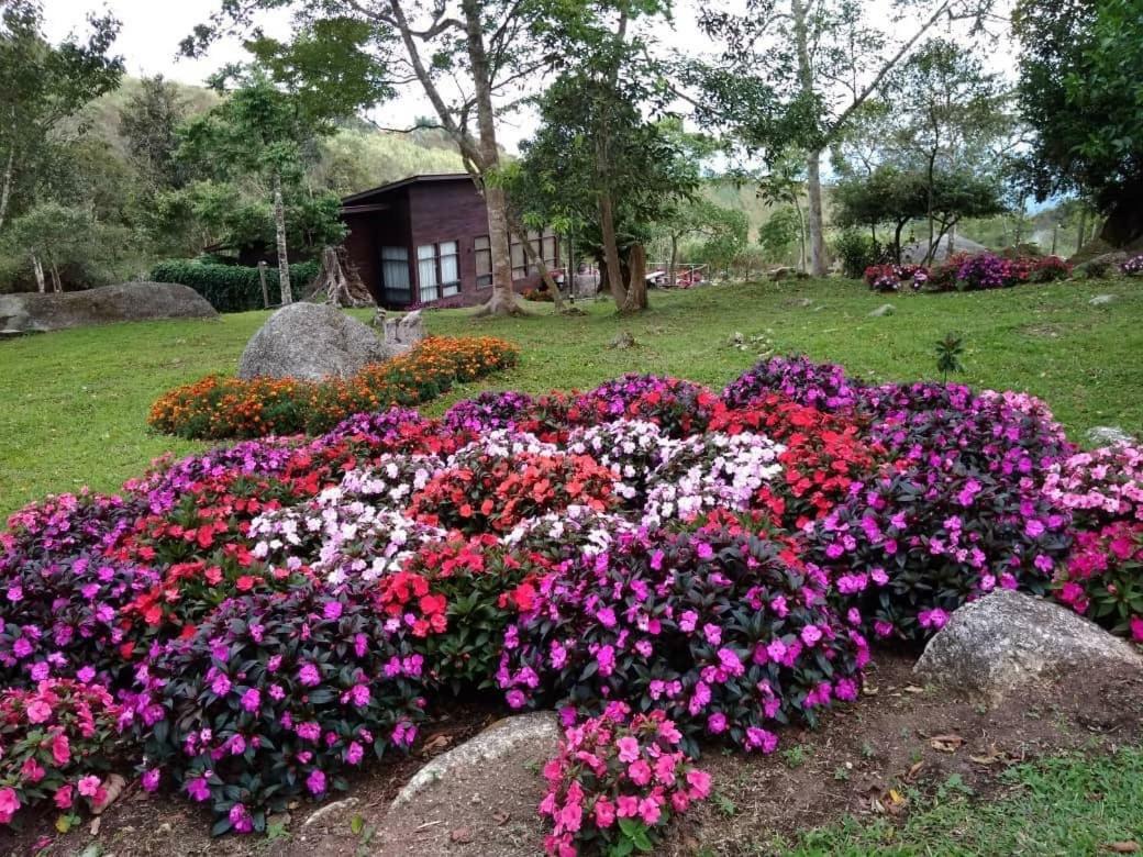 Spring Garden Hotell Kampong Kundassan Eksteriør bilde